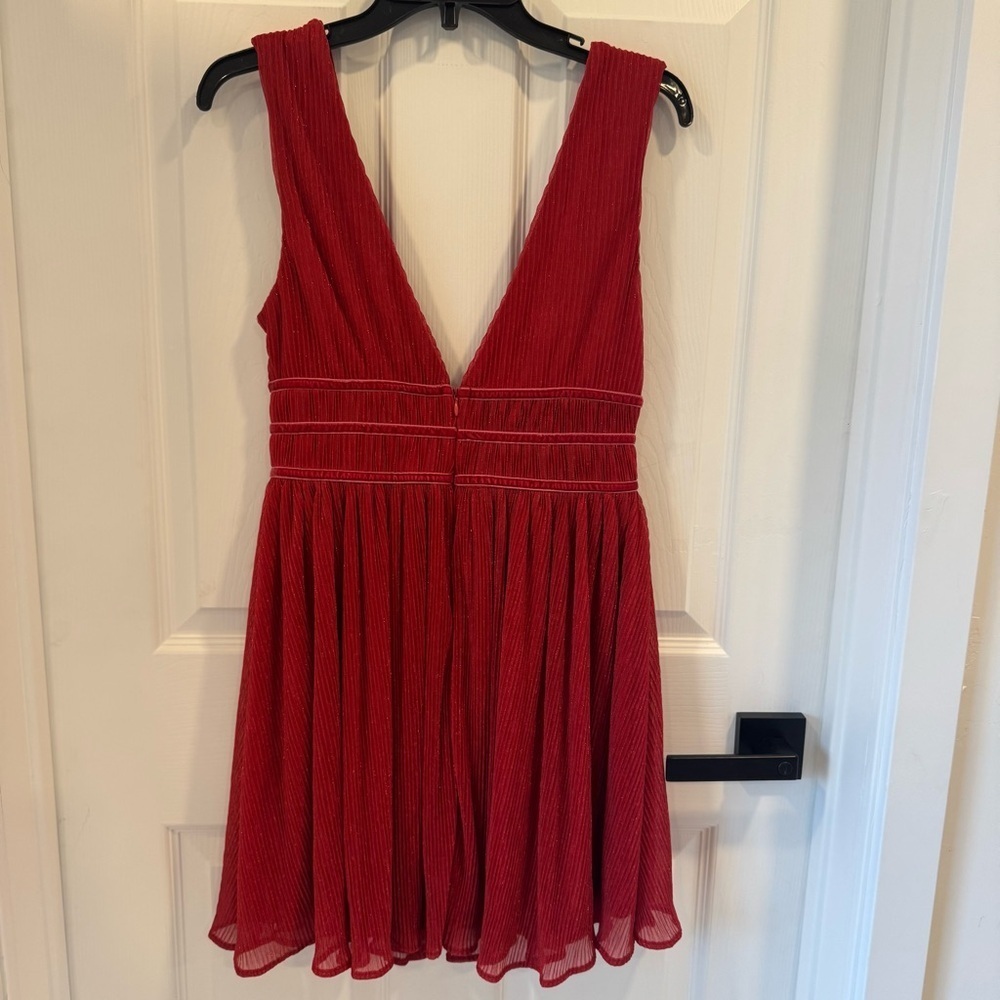 Lulu's NWT Red Mini Dress Metallic Deep VNeck Low Cut Ribbed - Picture 4 of 9